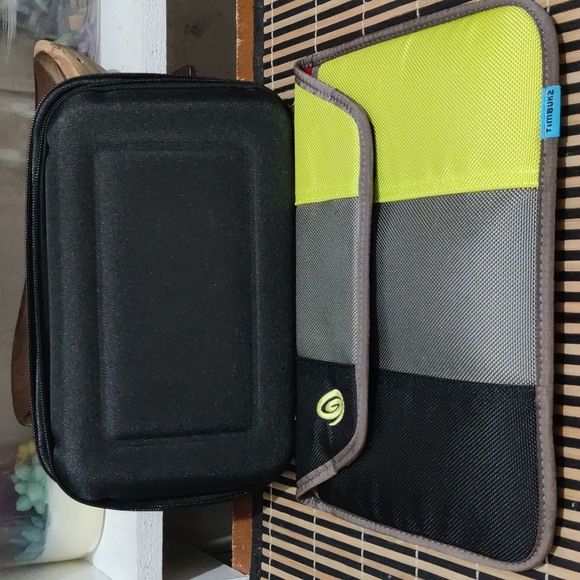 Tablet or e-reader bag and essential carrying bag - Picture 3 of 4